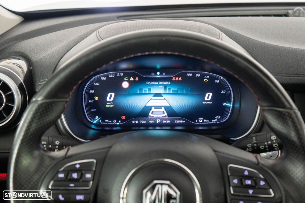 MG EHS 1.5 T-GDI Plug-in Hybrid Luxury - 29