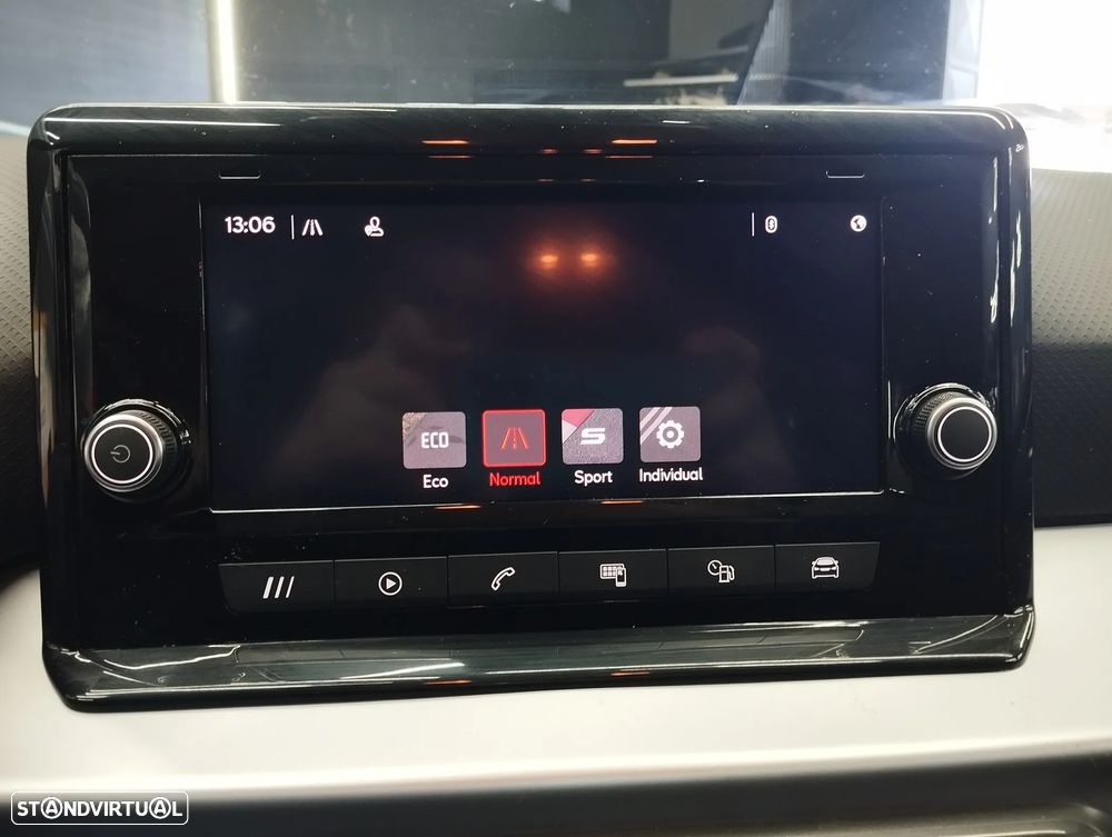 SEAT Arona 1.0 TSI FR - 27