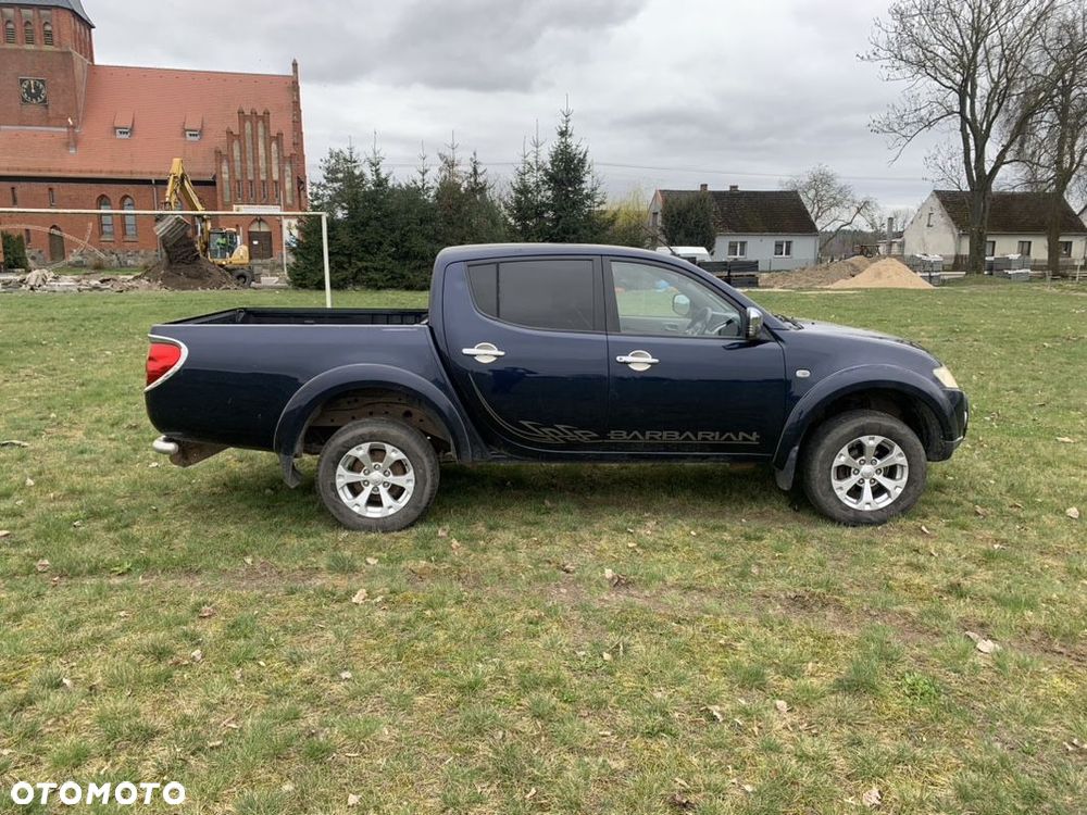 Mitsubishi L200 Pick Up 4x4 S&S Double Cab Intro Edition II - 36