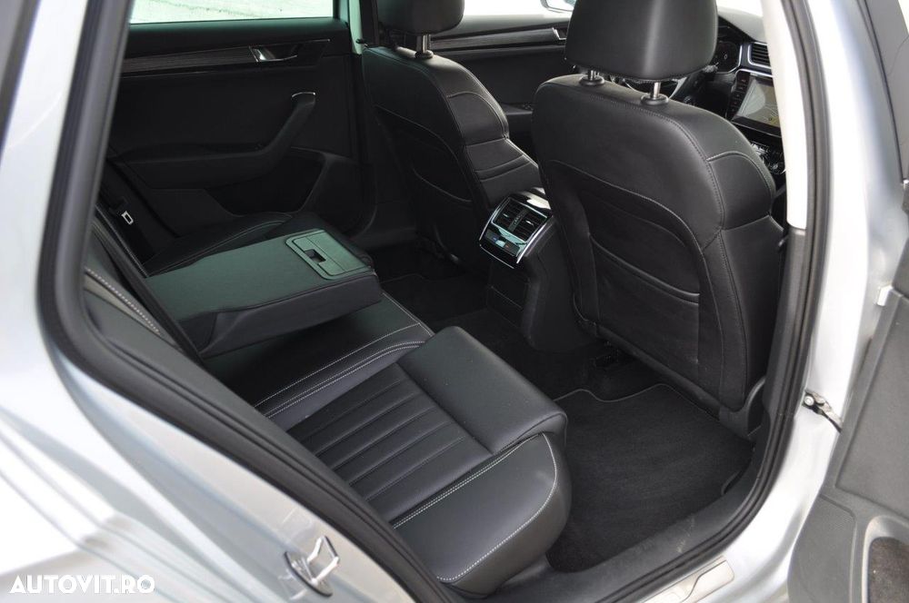 Skoda Superb 2.0 TDI DSG Premium Edition - 18