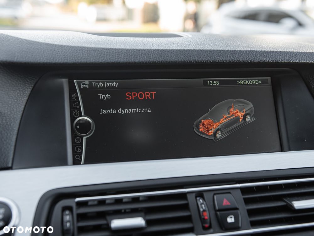 BMW Seria 5 520i - 21