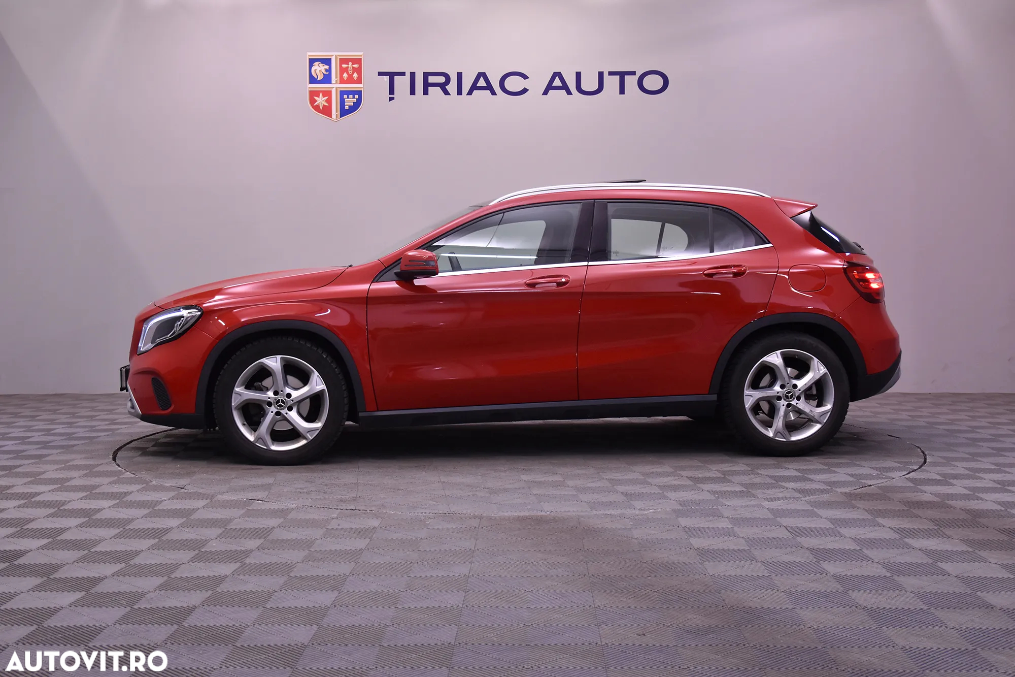 Mercedes-Benz GLA 220 d 4MATIC Aut. - 2