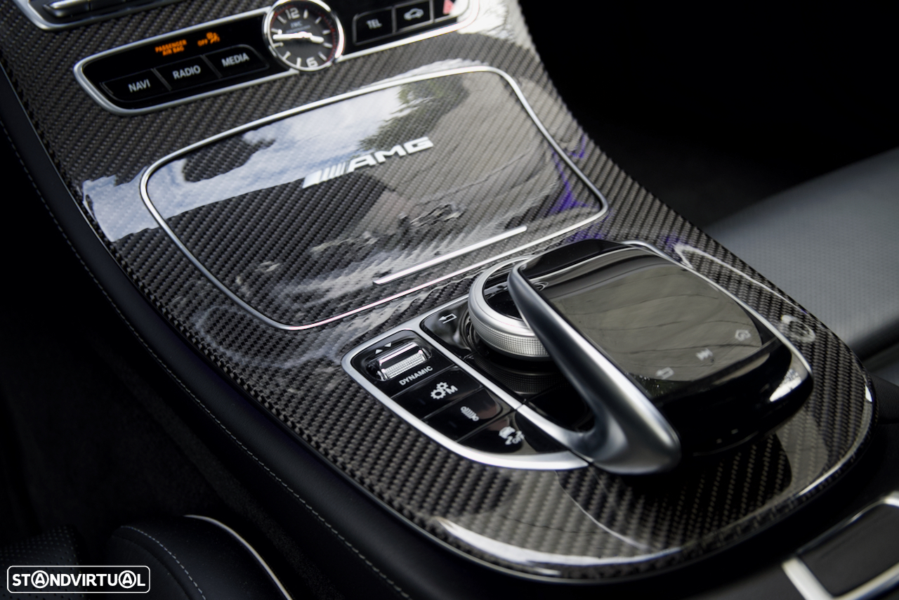 Mercedes-Benz E 63 AMG S 4-Matic+ - 44