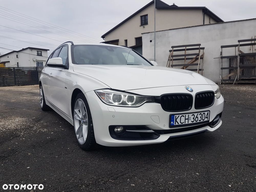 BMW Seria 3 330d xDrive Sport-Aut Sport Line - 2