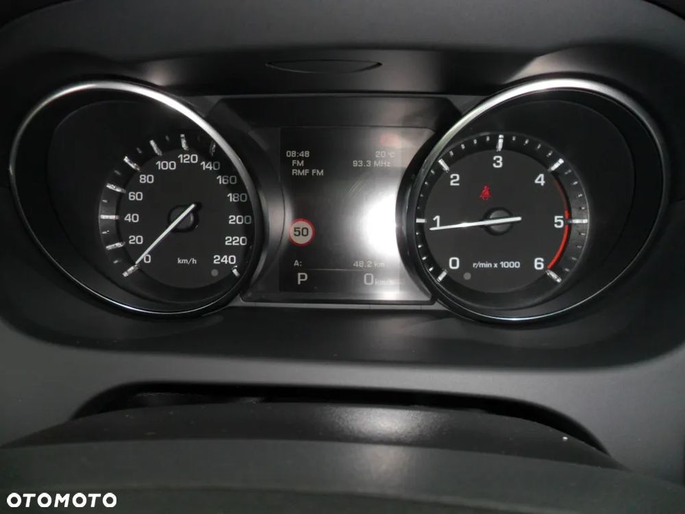 Land Rover Discovery Sport 2.0 TD4 HSE Luxury - 30