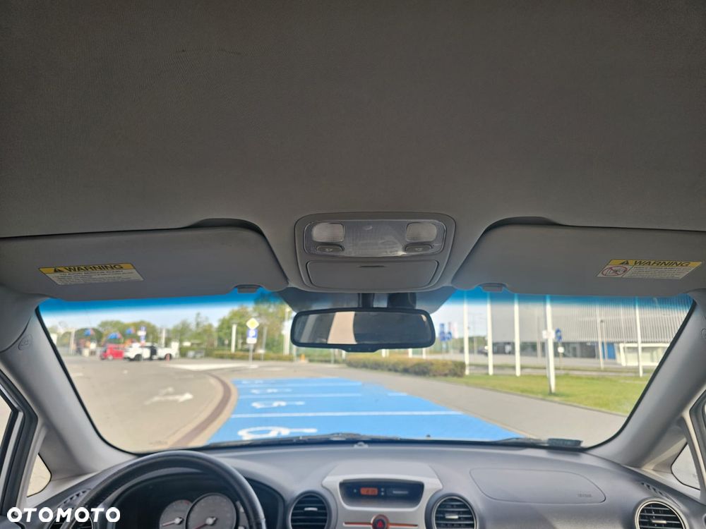 Kia Carens 2.0 CRDi Freedom 7os - 15