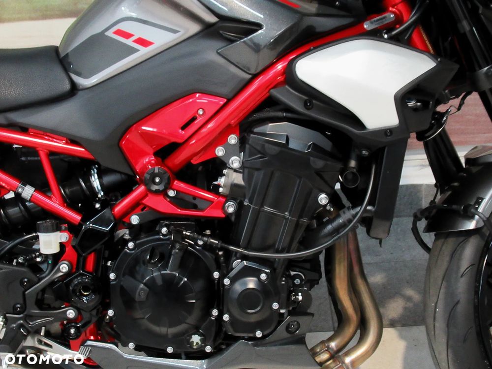 Kawasaki Z 900 - 14