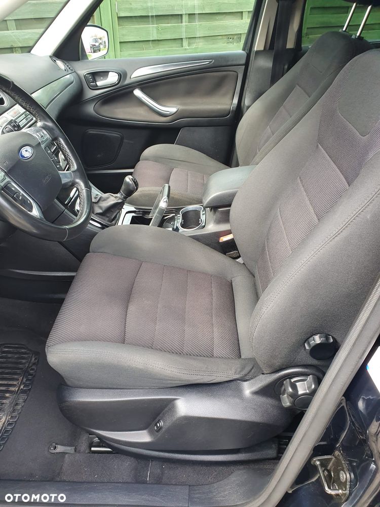 Ford S-Max 2.0 Viva - 11