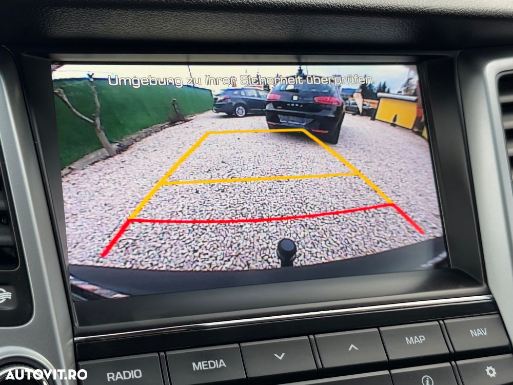 Hyundai Tucson blue 1.7 CRDi 2WD DCT Premium - 32