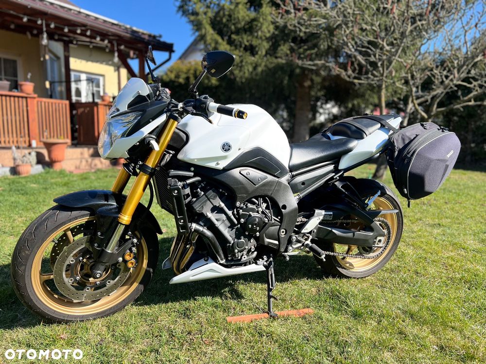 Yamaha FZ8 - 19