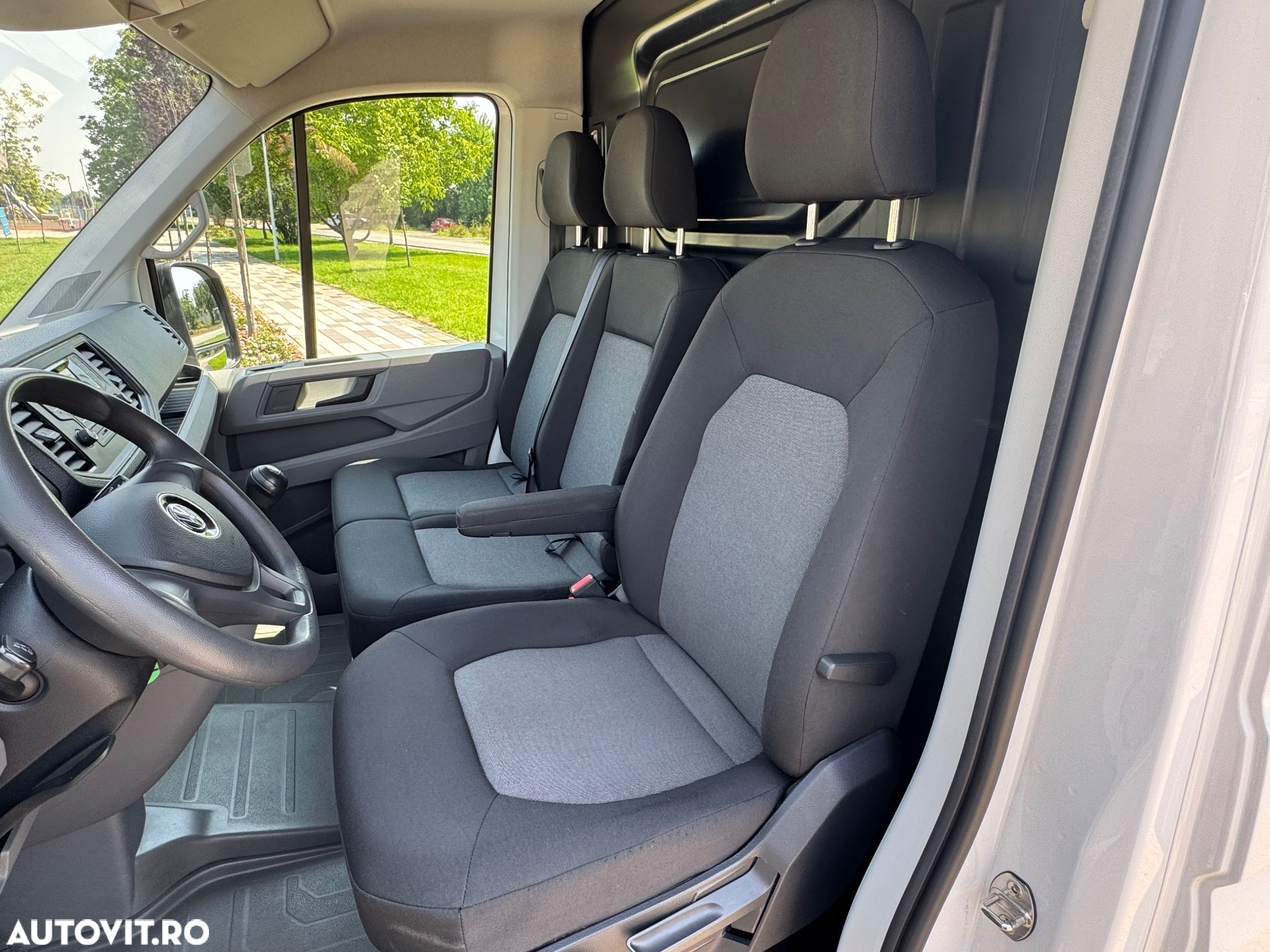 Volkswagen Crafter - 11