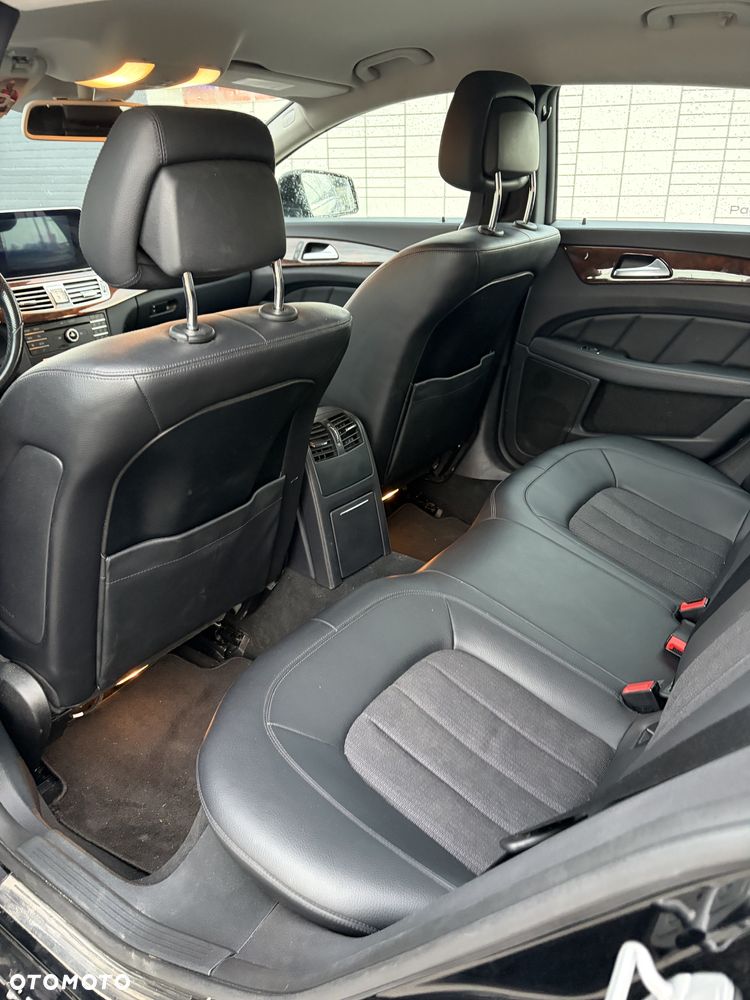 Mercedes-Benz CLS 350 d 4Matic 9G-TRONIC - 8