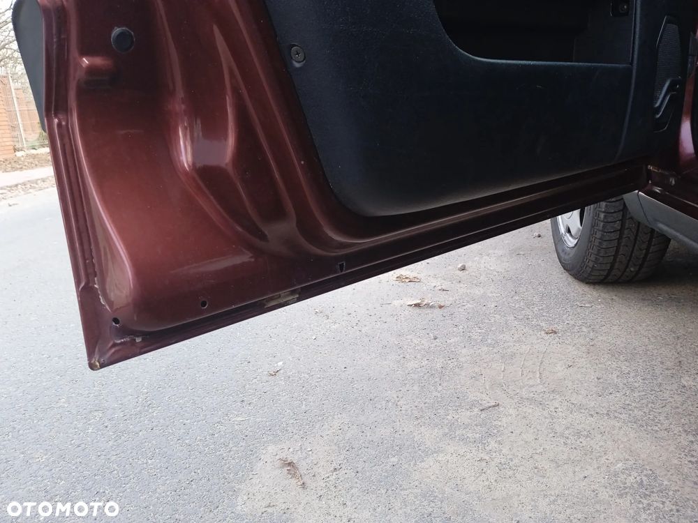 Volkswagen Passat 2.0 GL - 23