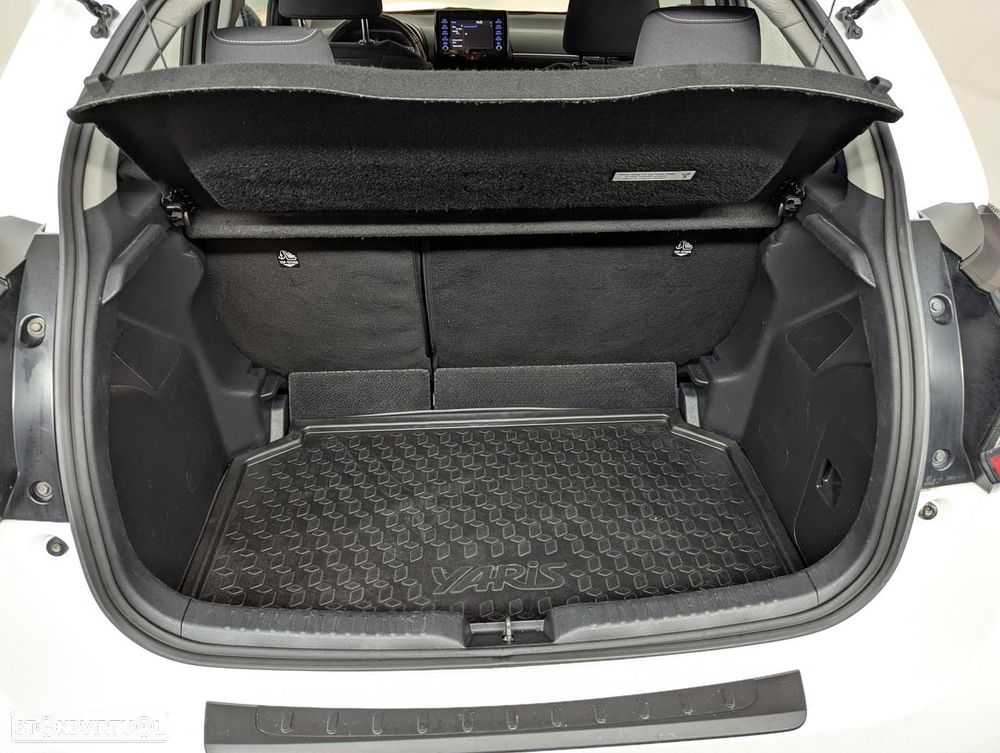 Toyota Yaris 1.5 VVT-i Comfort - 4