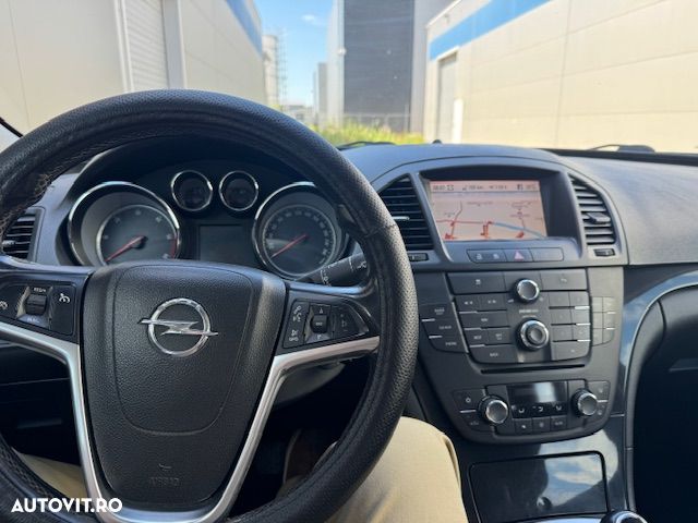 Opel Insignia 2.0 CDTI - 8