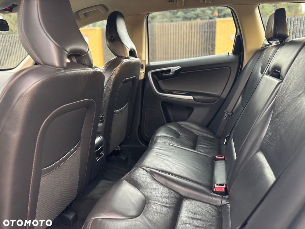 Volvo XC 60 - 12