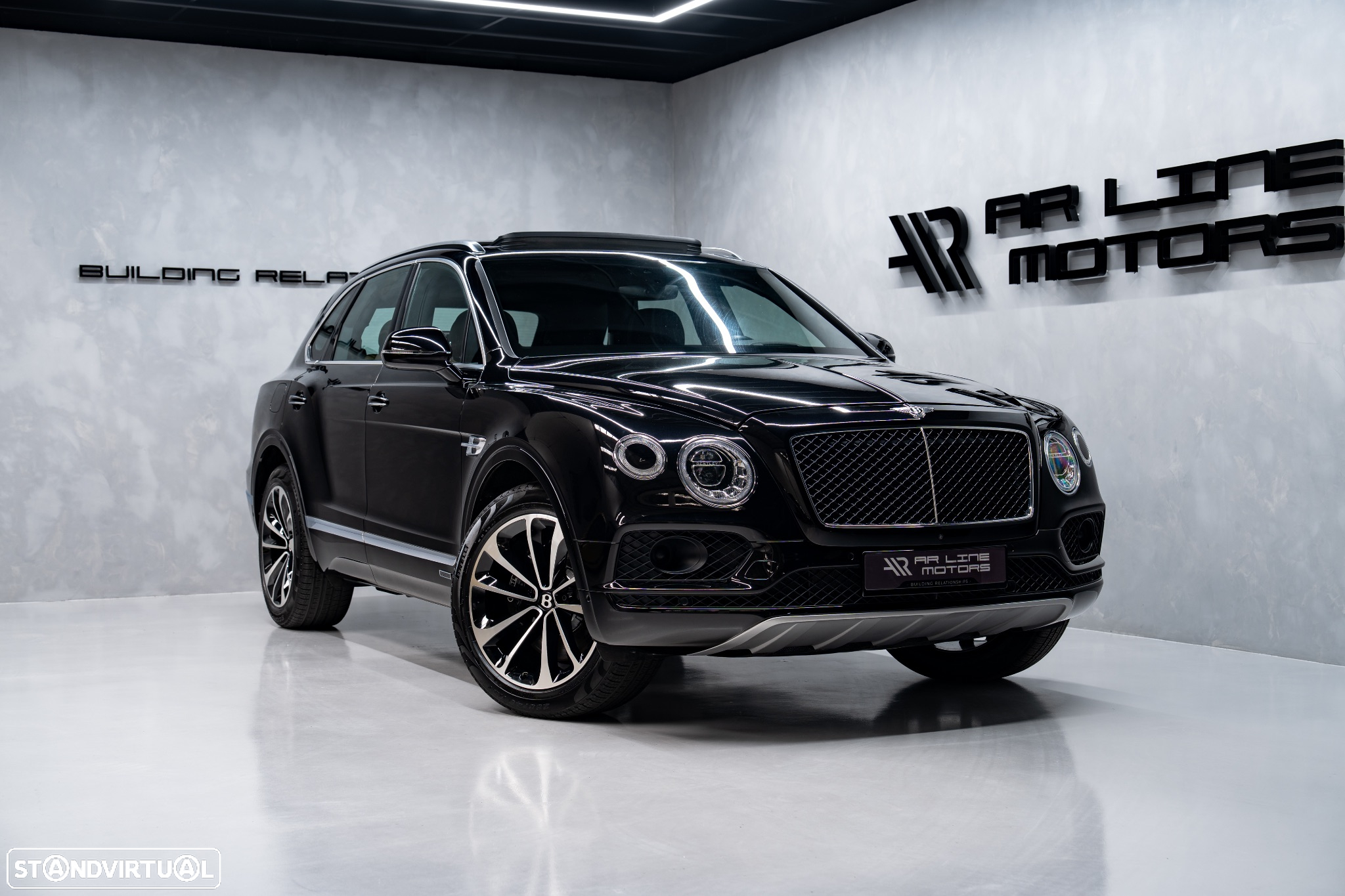 Bentley Bentayga V8 - 3