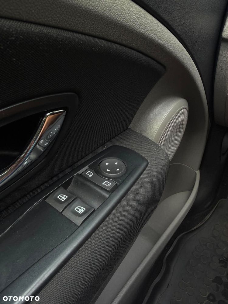 Renault Megane 1.6 16V Style Edition - 30