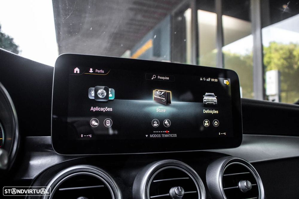 Mercedes-Benz GLC 300 d 4Matic 9G-TRONIC AMG Line - 37