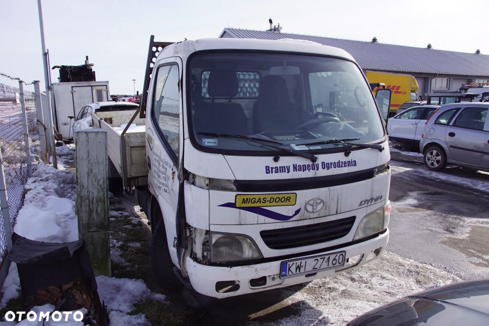 Auto na części - Toyota Dyna U300 VII 3.0 D-4D 109 KM 1KD-FTV 2007R Silnik Skrzynia Drzwi Maska Zderzak Lampa Lusterko Klamka Szyba Kabina Zabudowa Sterownik Moduł Czujnik Licznik Panel Kierownica - 7