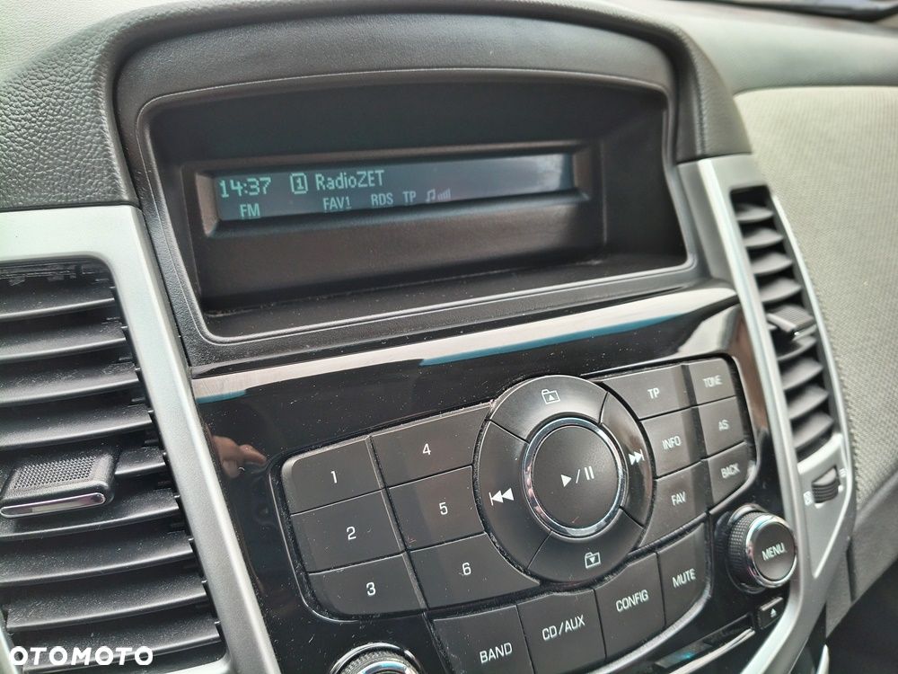 Chevrolet Cruze 2.0 LS - 31