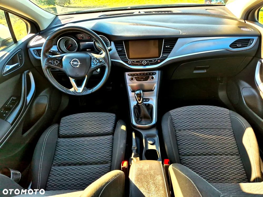 Opel Astra 1.6 CDTI Enjoy - 21