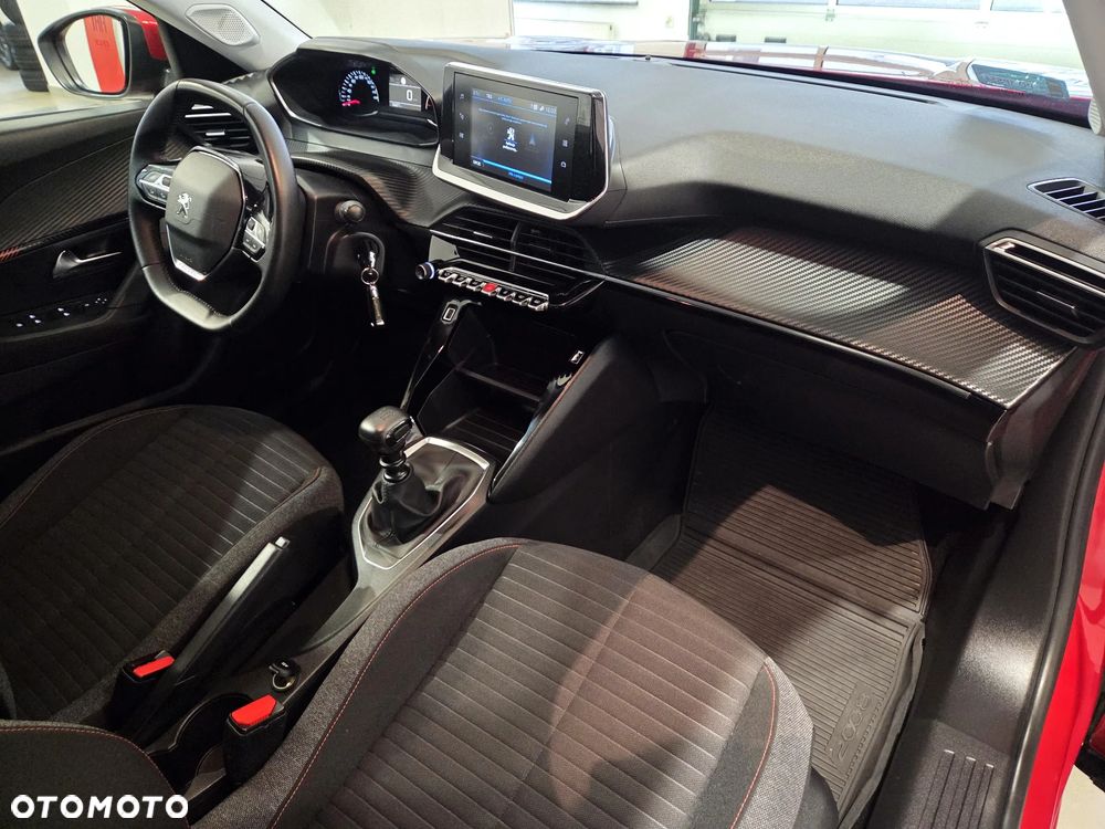Peugeot 2008 1.2 PureTech Active S&S - 11