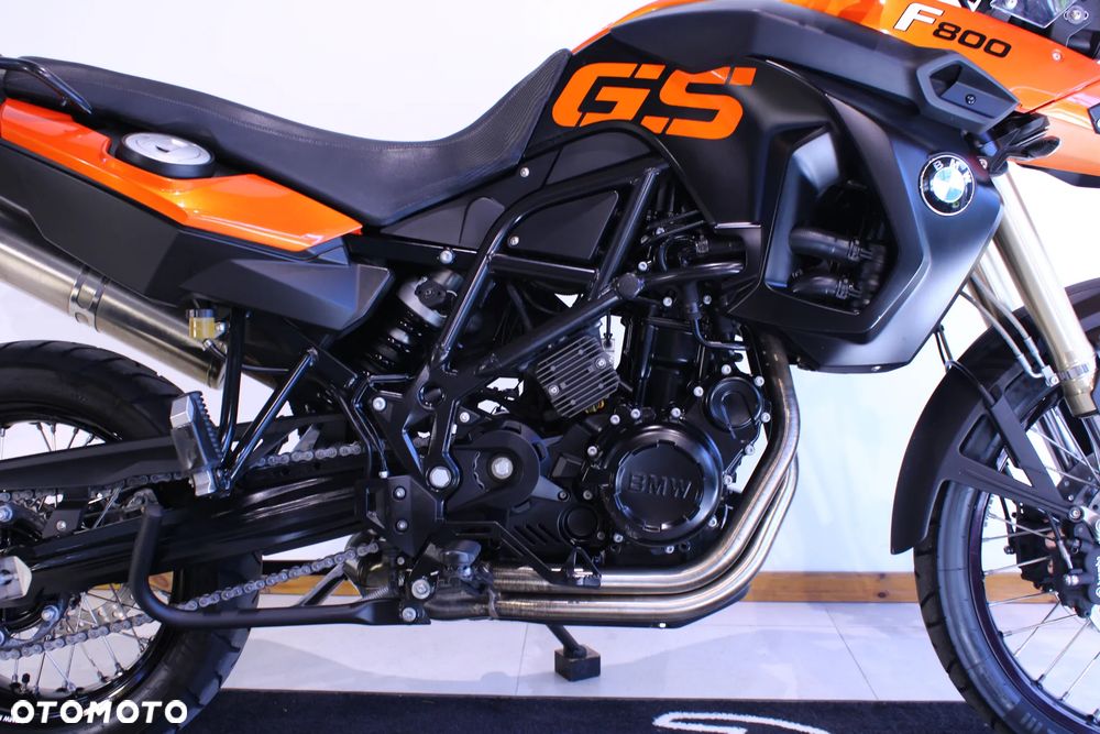 BMW F - 25