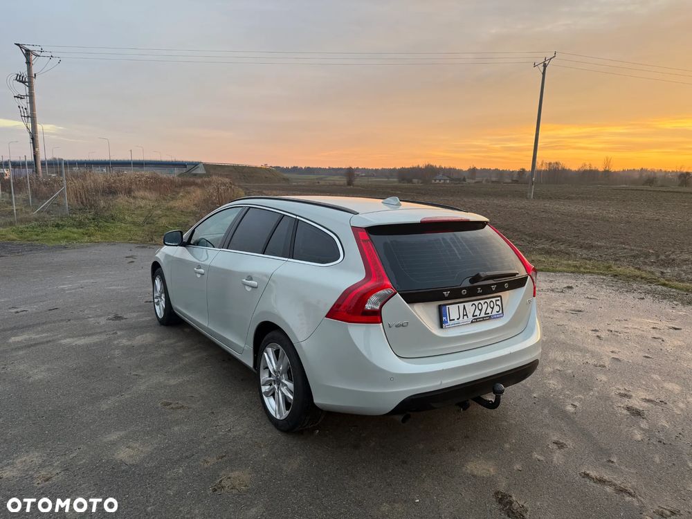 Volvo V60 D3 Edition - 3