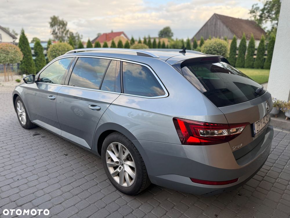Skoda Superb 1.6 TDI Ambition DSG - 3