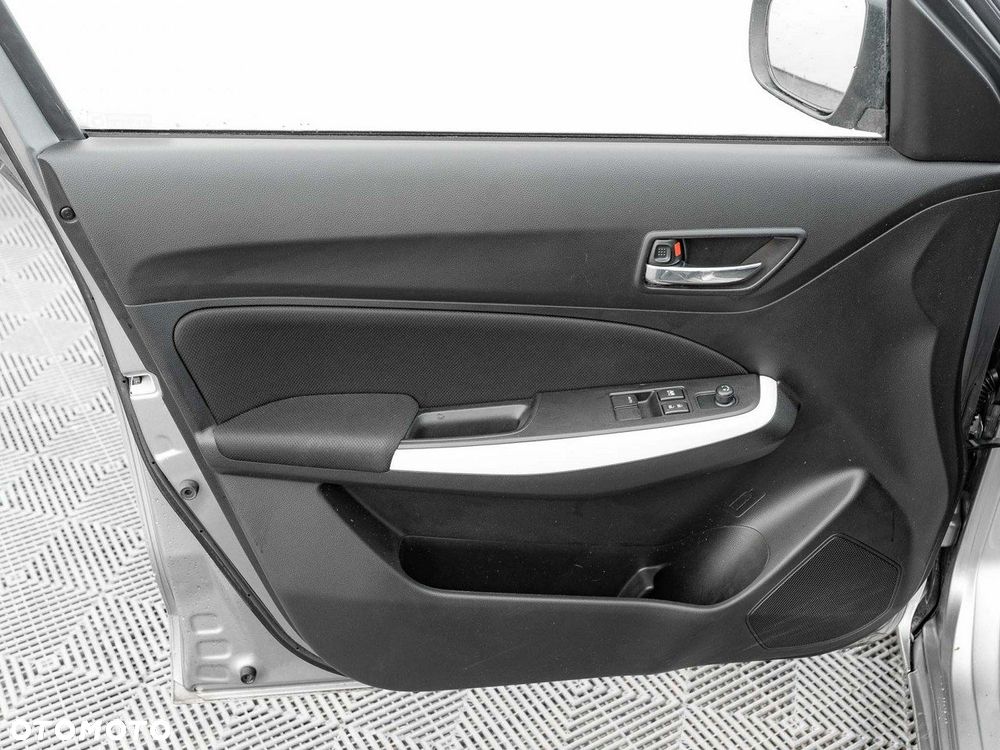 Suzuki Swift - 11