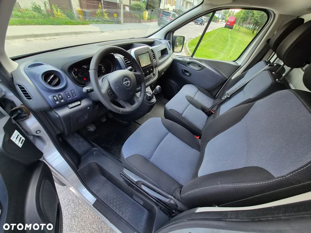 Opel Vivaro - 28
