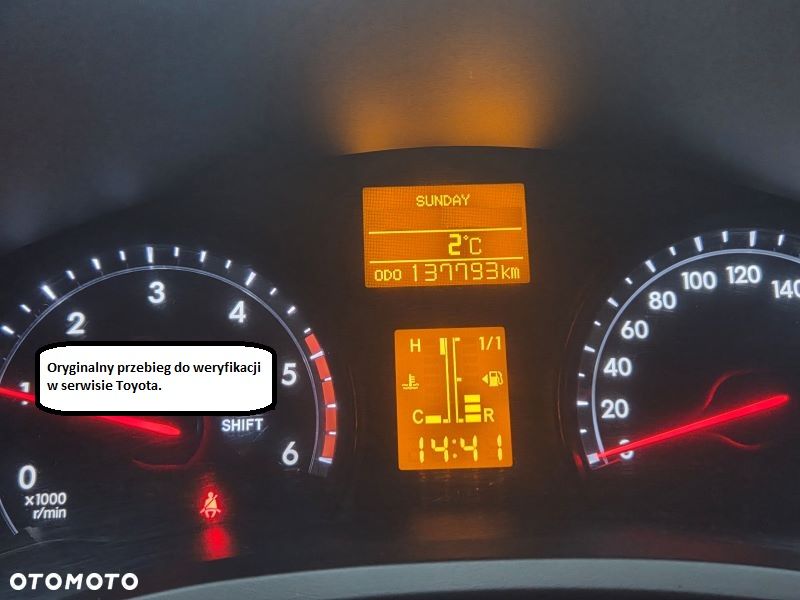 Toyota Avensis 2.0 D-4D Premium - 2