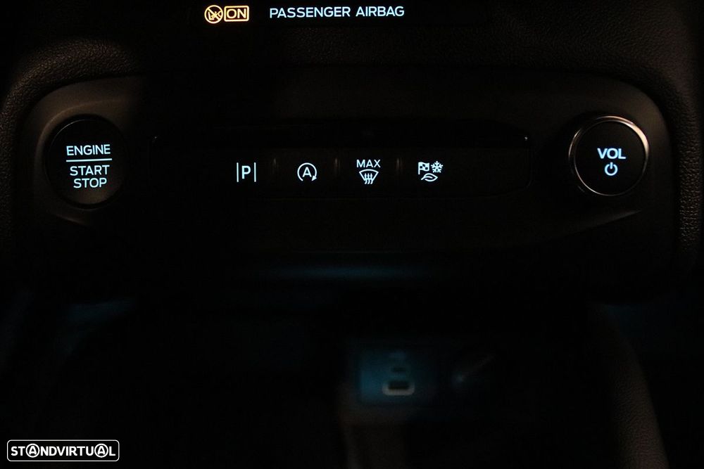 Ford Focus 1.0 EcoBoost MHEV ST-Line X - 14