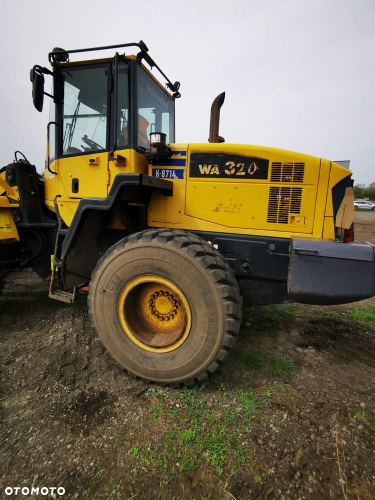 Komatsu WA320 - 8