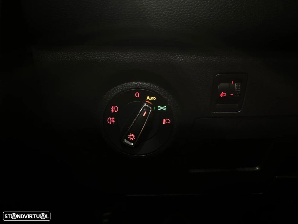 SEAT Ibiza 1.6 TDI S&S XCELLENCE - 28