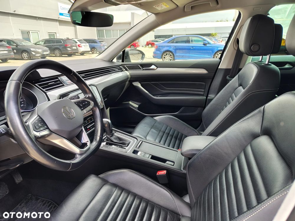 Volkswagen Passat 2.0 TSI Business DSG - 19