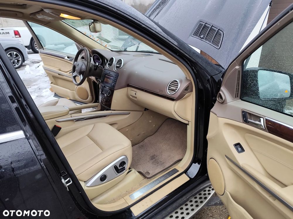 Mercedes-Benz GL 450 4Matic 7G-TRONIC - 11