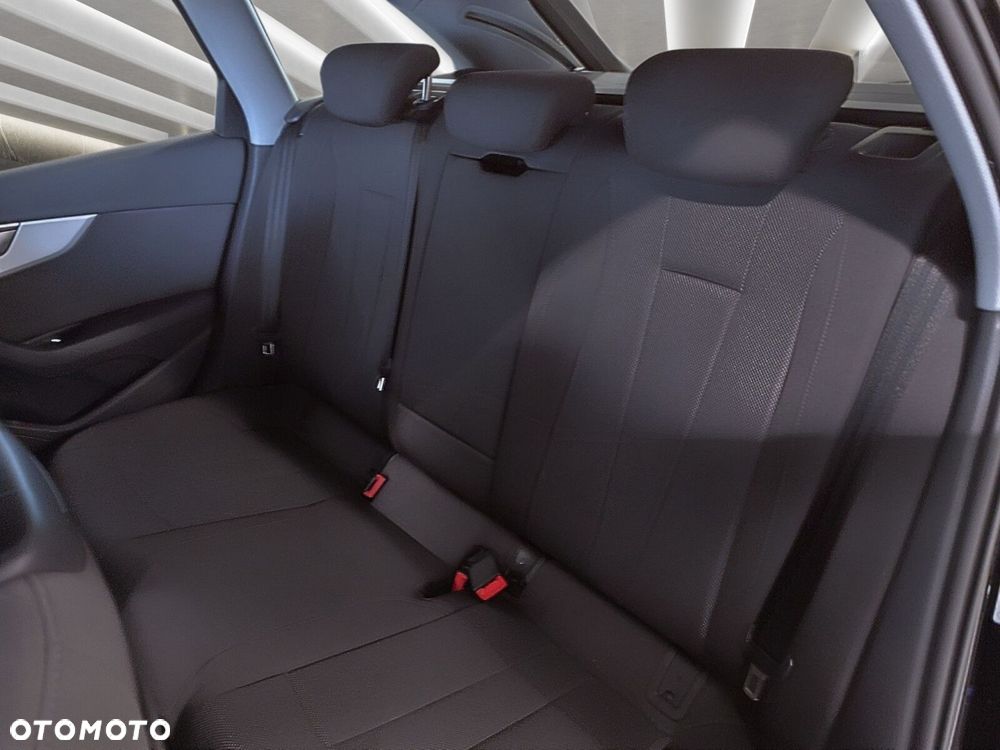 Audi A4 Avant - 14