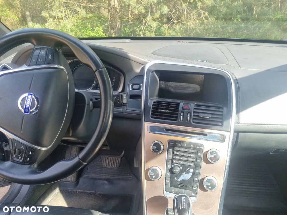 Volvo XC 60 D5 AWD Summum - 3
