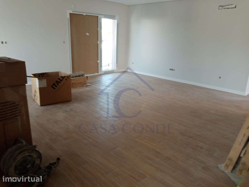 Moradia Isolada T4 Térrea com Piscina - Fernão Ferro - Grande imagem: 4/19