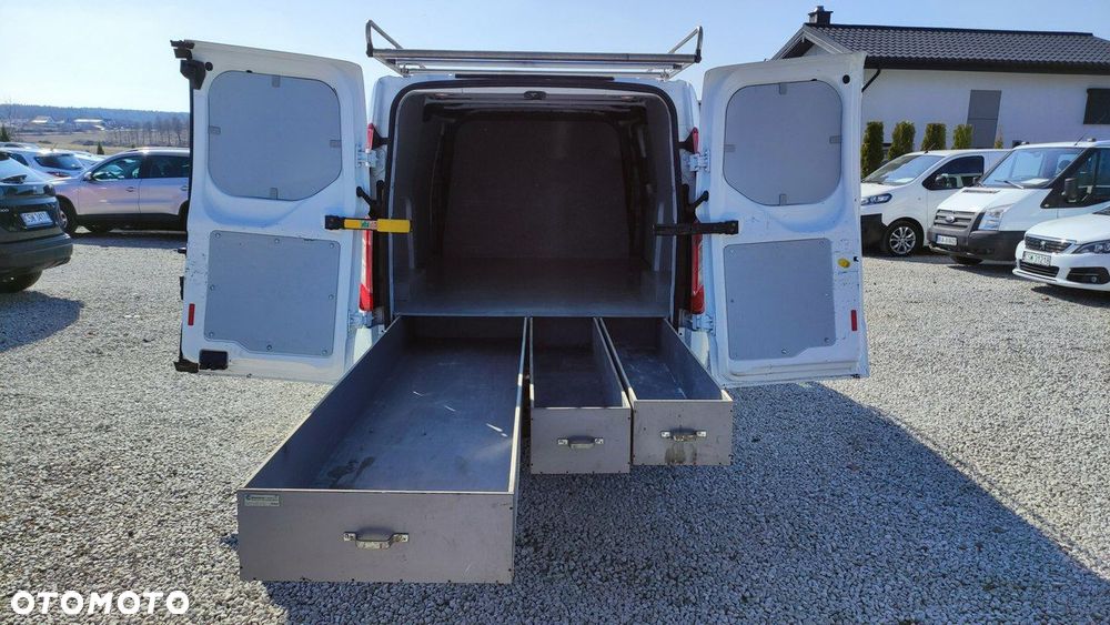 Ford Transit Custom - 8