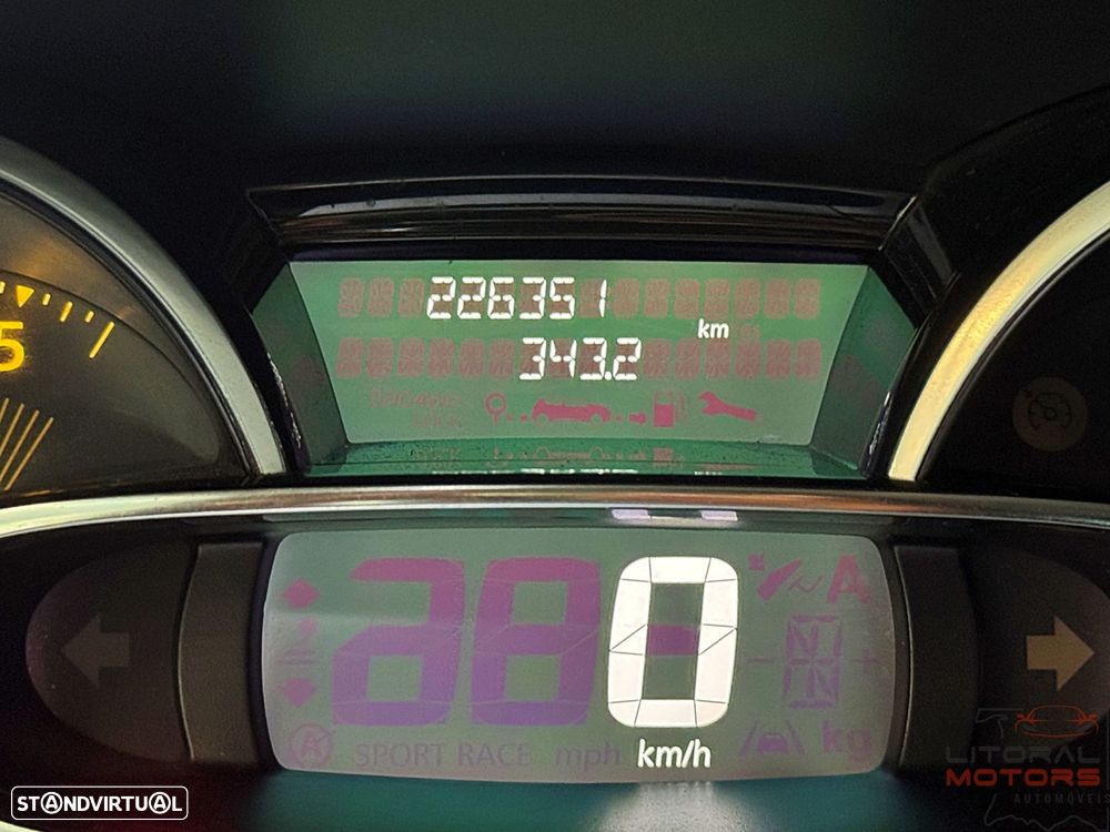 Renault Clio Sport Tourer 1.5 dCi Zen - 25