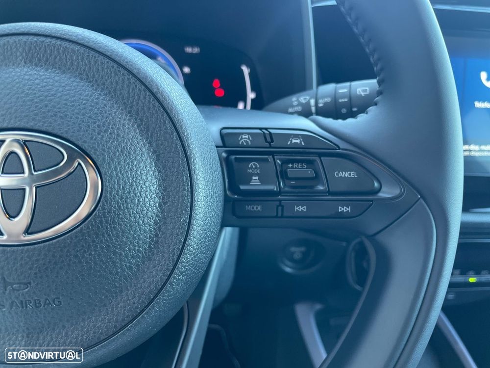 Toyota Aygo X 1.5 Hybrid Envy - 22