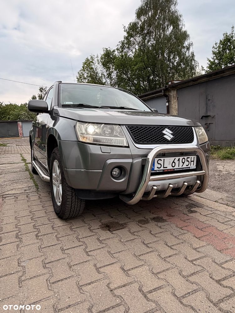 Suzuki Grand Vitara 2.0 De luxe - 1
