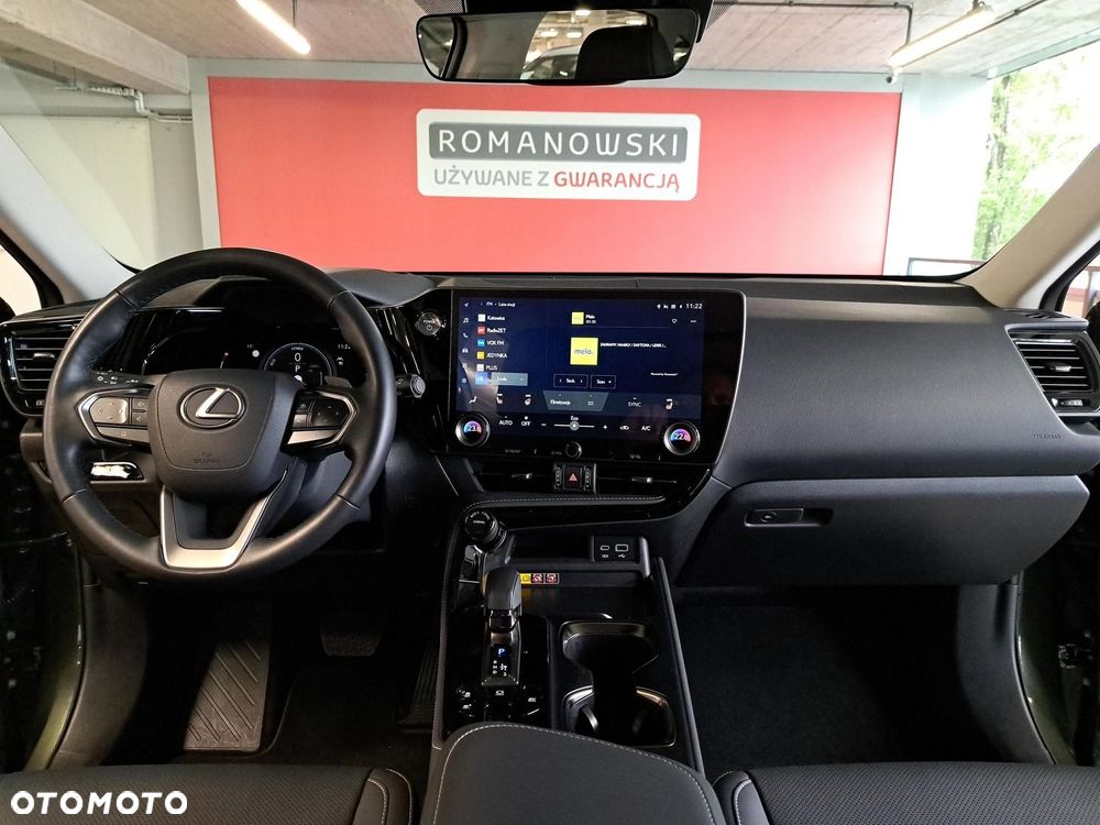 Lexus NX 350h Prestige AWD - 18