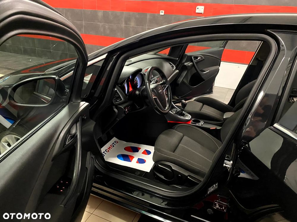 Opel Astra 1.4 T Cosmo S&S - 15