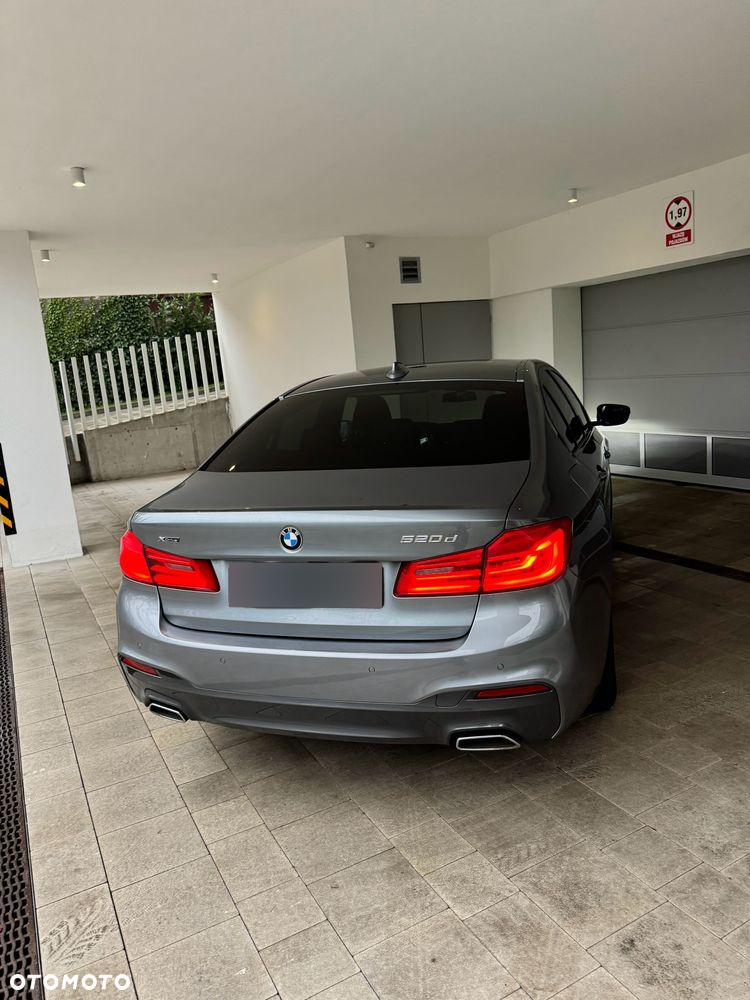 BMW Seria 5 520d xDrive - 6