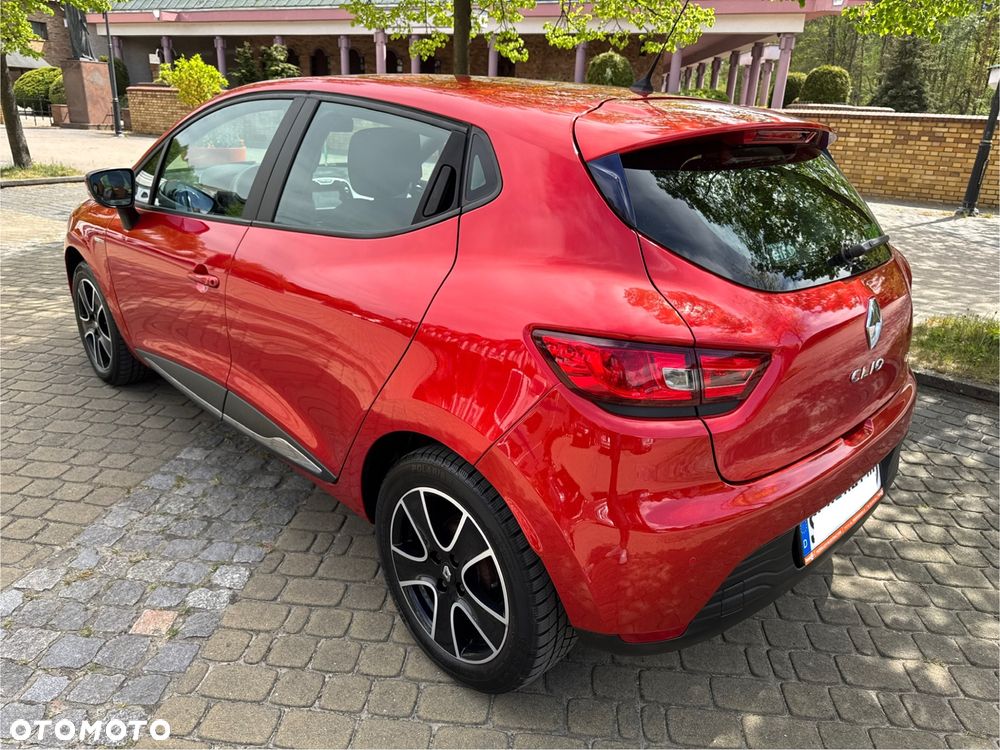 Renault Clio - 19
