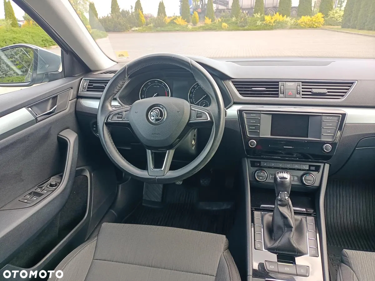 Skoda Superb 1.8 TSI Ambition - 17